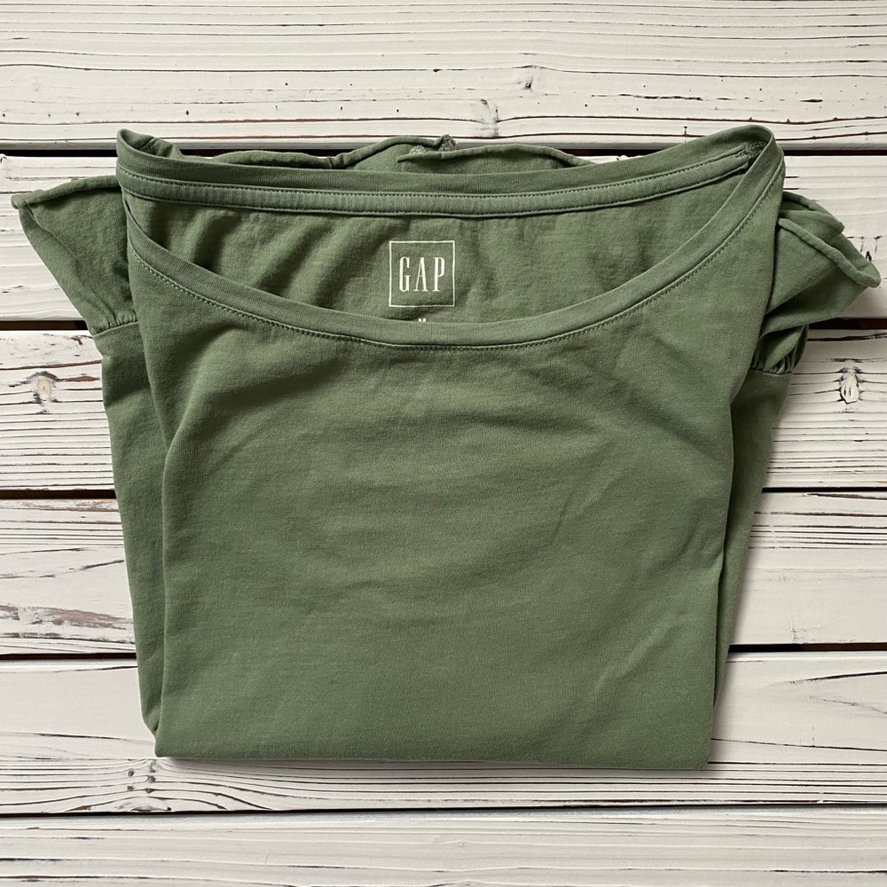 GAP Ruffle Hem Tee - Picture 4 of 4